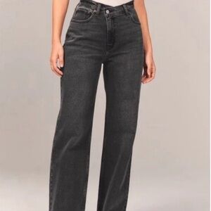 Abercrombie 90’s Straight High Rise Jeans